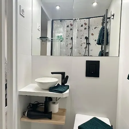 The Garden - Cosy With Ac In The Very Center Of