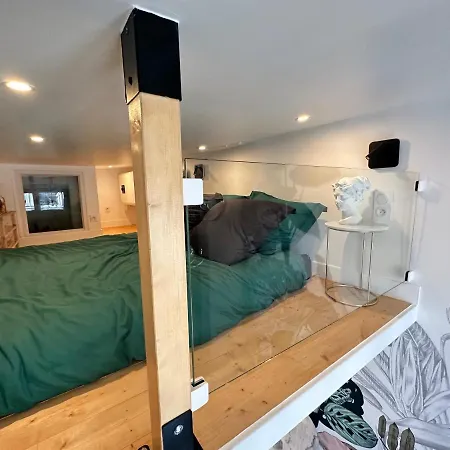 The Garden - Cosy With Ac In The Very Center Of *