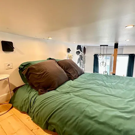 The Garden - Cosy With Ac In The Very Center Of *