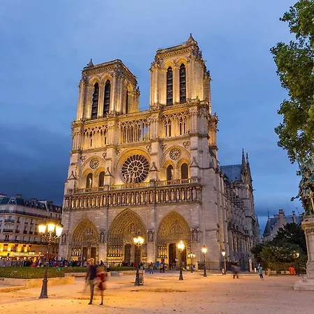 The Garden - Cosy With Ac In The Very Center Of *