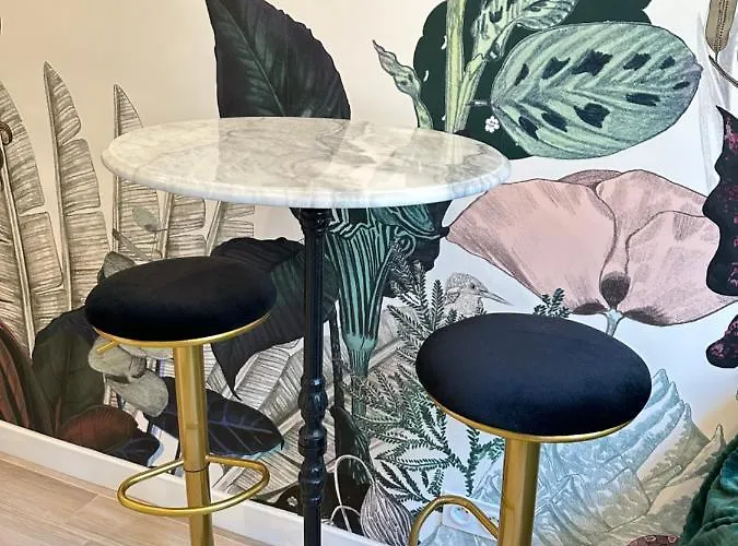 Apartmán The Garden - Cosy With Ac In The Very Center Of